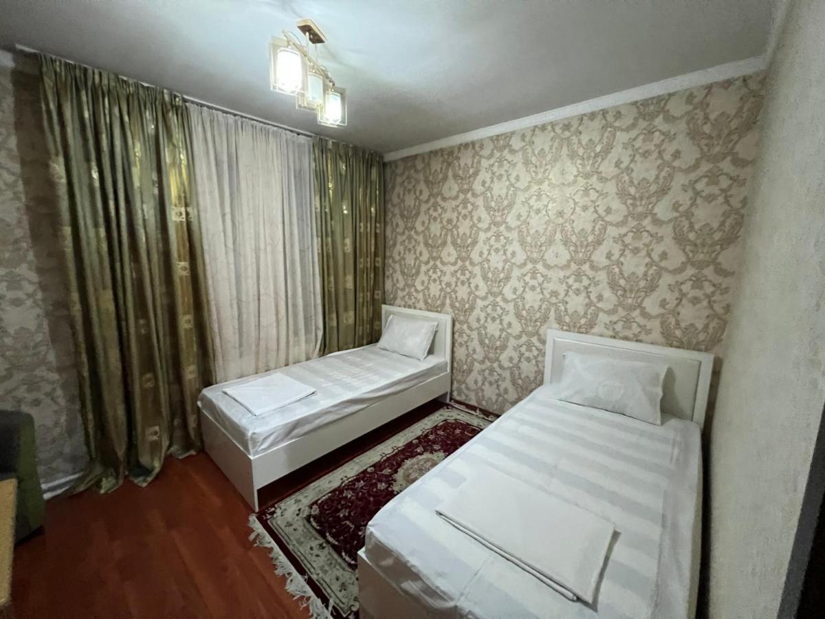 Lite Guest House บิชเคก ภายนอก รูปภาพ
